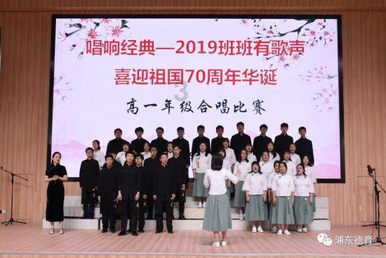 探索北方人在家自制四川火锅,除了油碟,芝麻酱可不能少,味道超级棒,解答你的疑问
